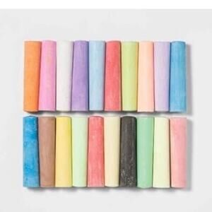20 pieces of chalk